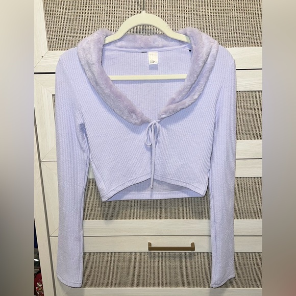 Forever 21 lavender Fur Lined tie crop - Picture 1 of 3